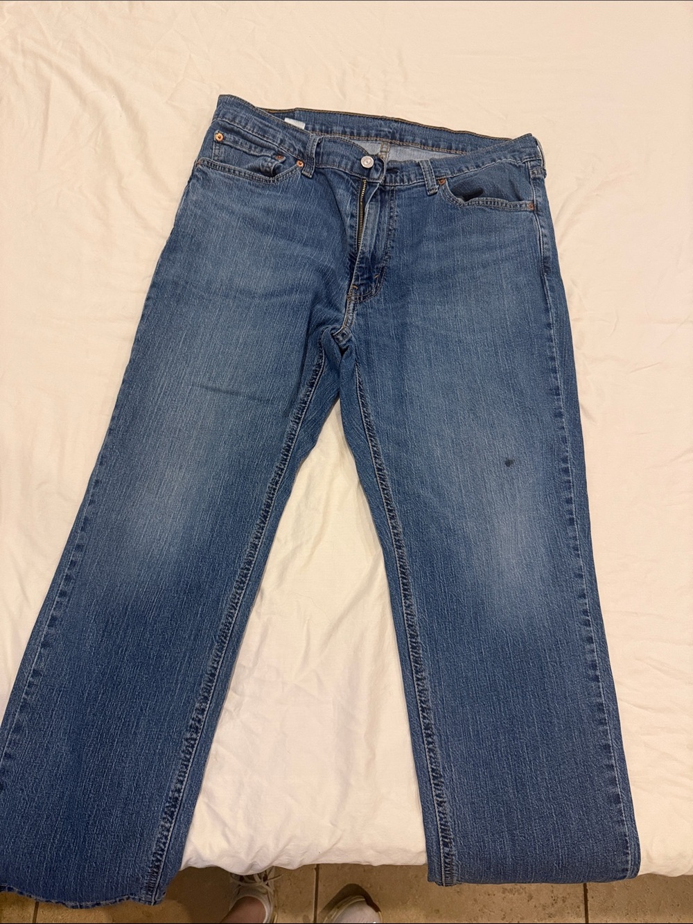 Levi's Men's Medium Blue Straight Jeans
